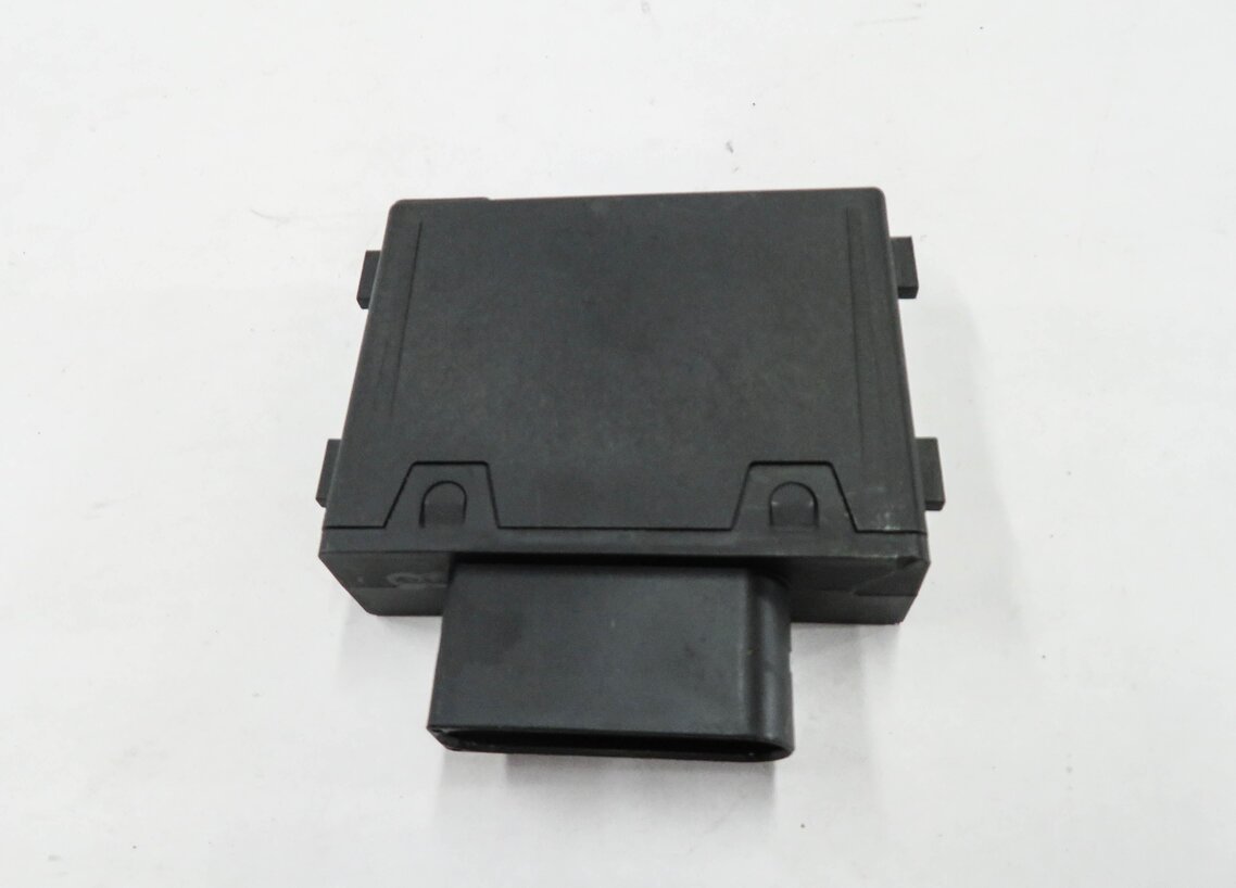 Thumbnail 5: 2018 AUDI A4 (B9 8W) FUEL PUMP CONTROL MODULE