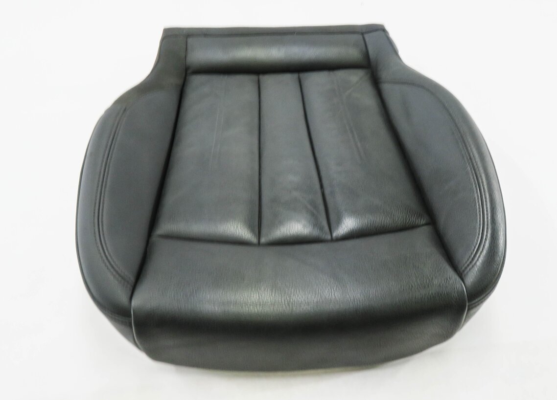 Thumbnail 2: 2018 AUDI A4 (B9 8W) DRIVER - LOWER BOTTOM HEATED SEAT CUSHION (BLACK YM)