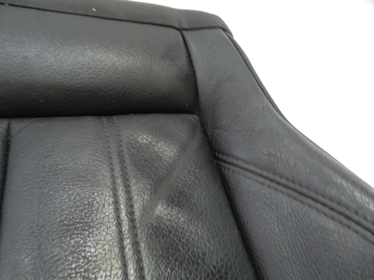 Thumbnail 9: 2018 AUDI A4 (B9 8W) DRIVER - LOWER BOTTOM HEATED SEAT CUSHION (BLACK YM)