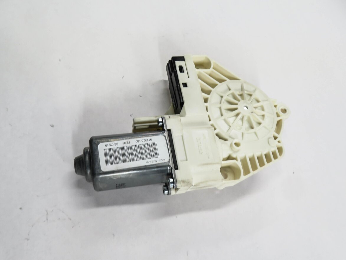 Thumbnail 4: 2010-2016 LR4 RANGE ROVER SPORT (L320) RIGHT FRONT PASSENGER POWER WINDOW MOTOR