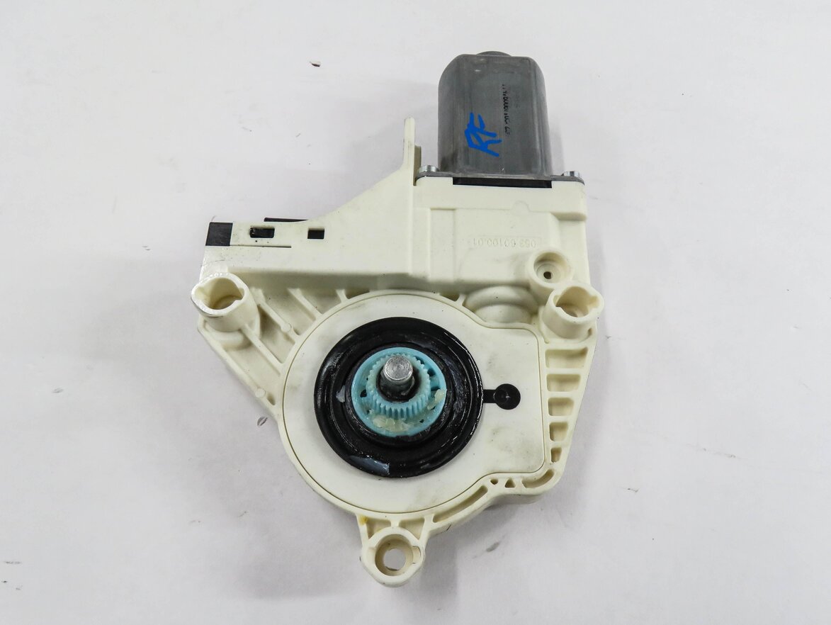 Thumbnail 5: 2010-2016 LR4 RANGE ROVER SPORT (L320) RIGHT FRONT PASSENGER POWER WINDOW MOTOR