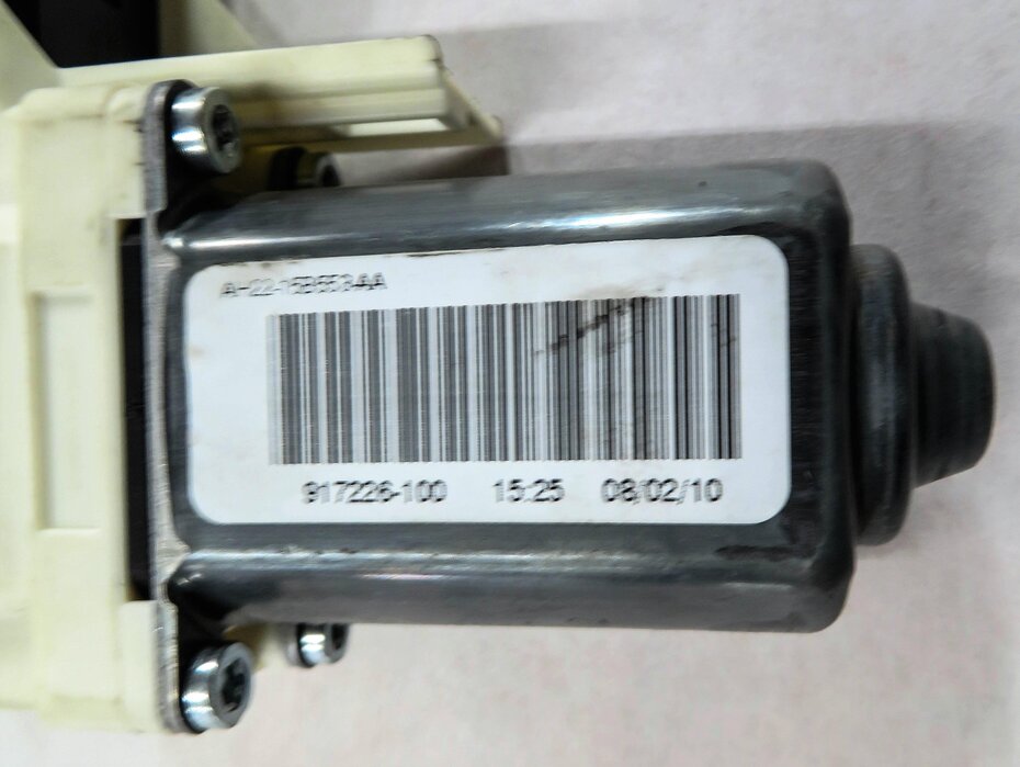 Thumbnail 6: 10-16 LAND ROVER LR4 / RANGE ROVER SPORT (L320) LEFT FRONT DRIVER WINDOW MOTOR