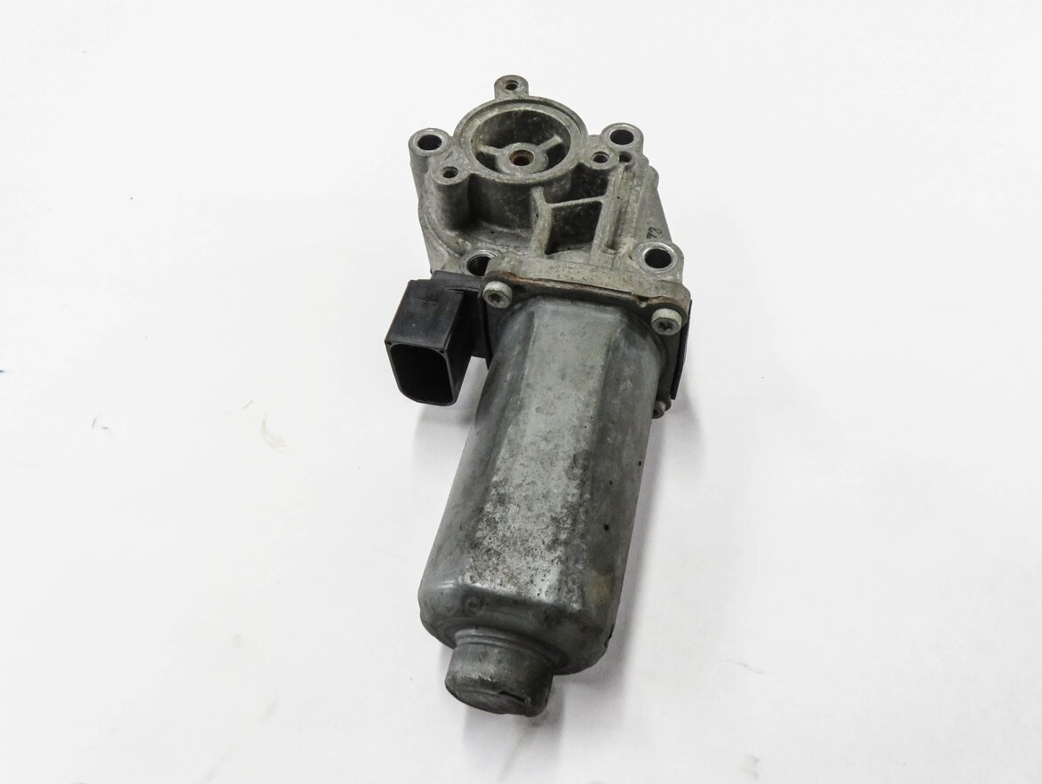Thumbnail 2: 05-16 LR3 LR4 RANGE ROVER SPORT (L320 L322 L405 L494) TRANSFER CASE SHIFT MOTOR