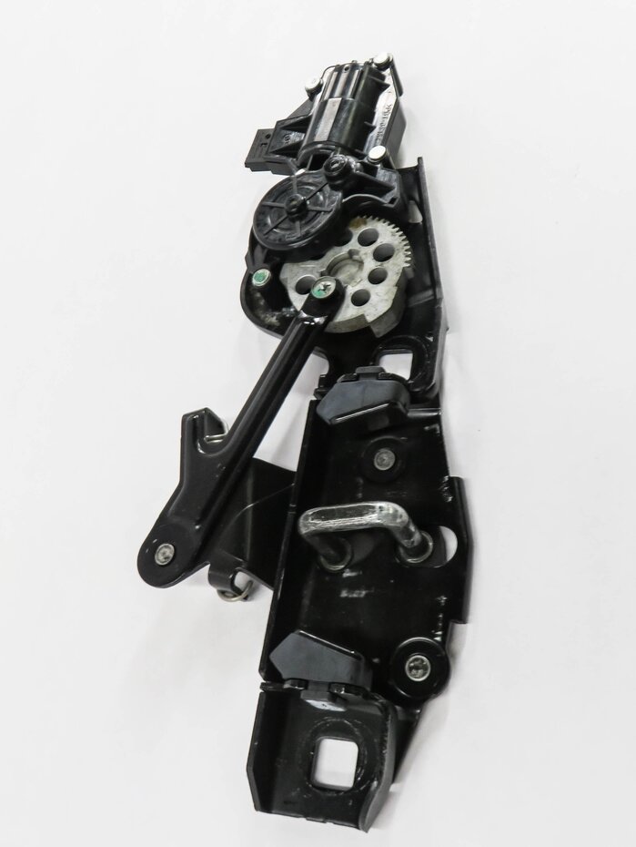 Thumbnail 3: 2010 RANGE ROVER SPORT (L320) REAR TRUNK LOCK LATCH ACTUATOR STRIKER PLATE