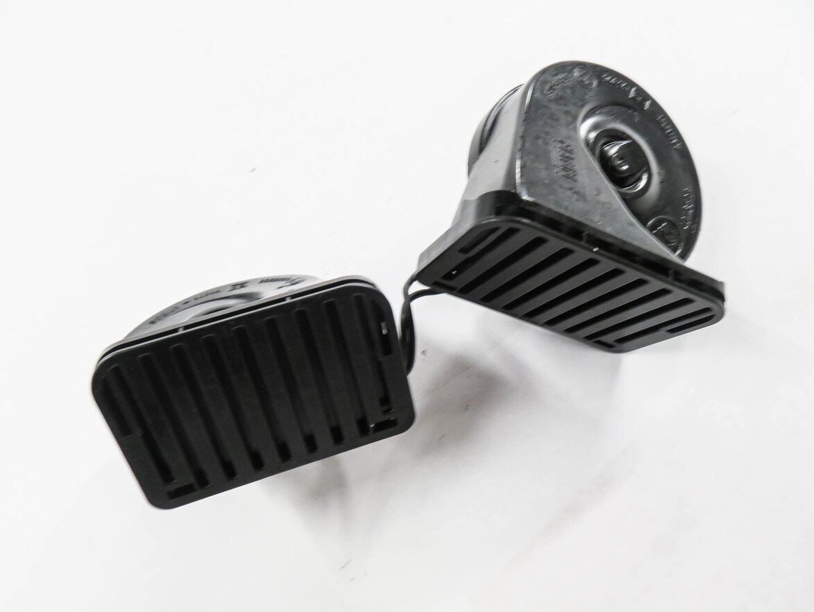 10-16 LAND ROVER LR4 - RANGE ROVER SPORT (L320) HIGH & LOW TONE SAFETY HORN SET