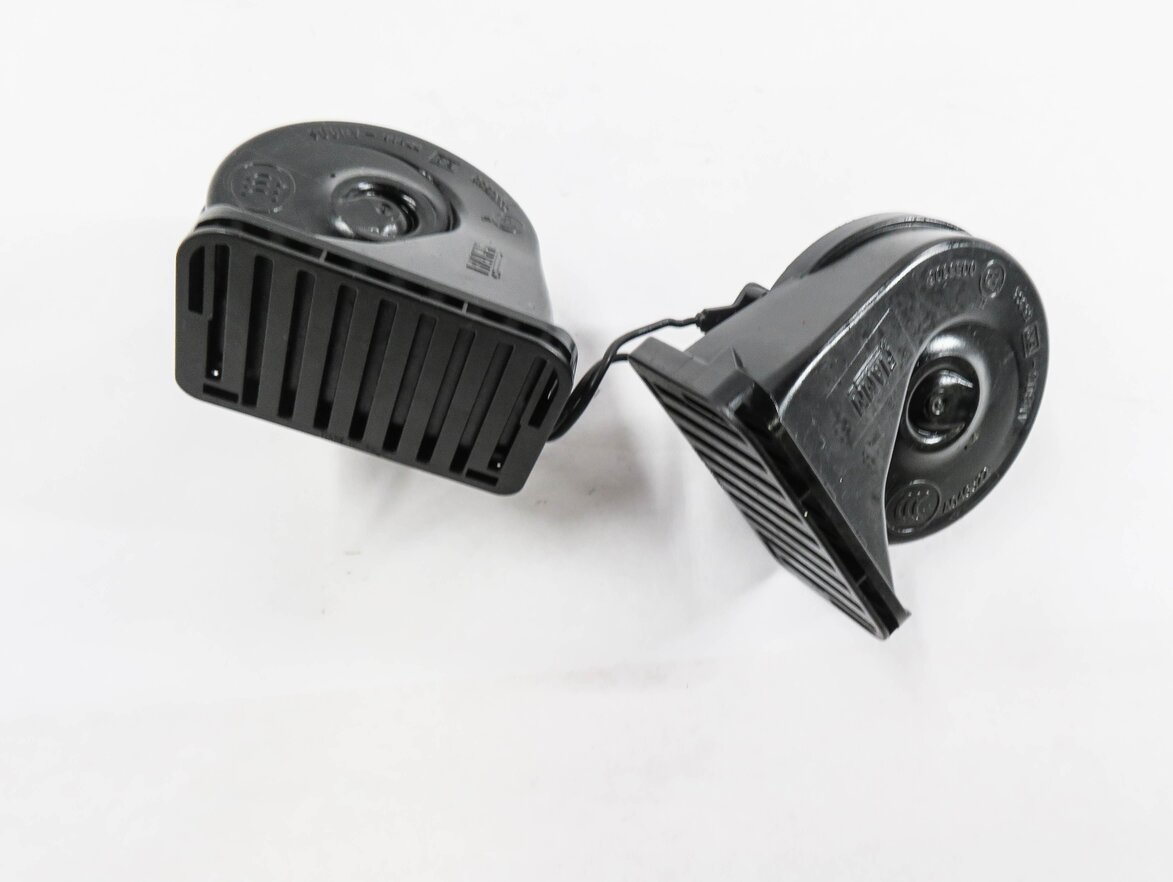 Thumbnail 2: 10-16 LAND ROVER LR4 - RANGE ROVER SPORT (L320) HIGH & LOW TONE SAFETY HORN SET