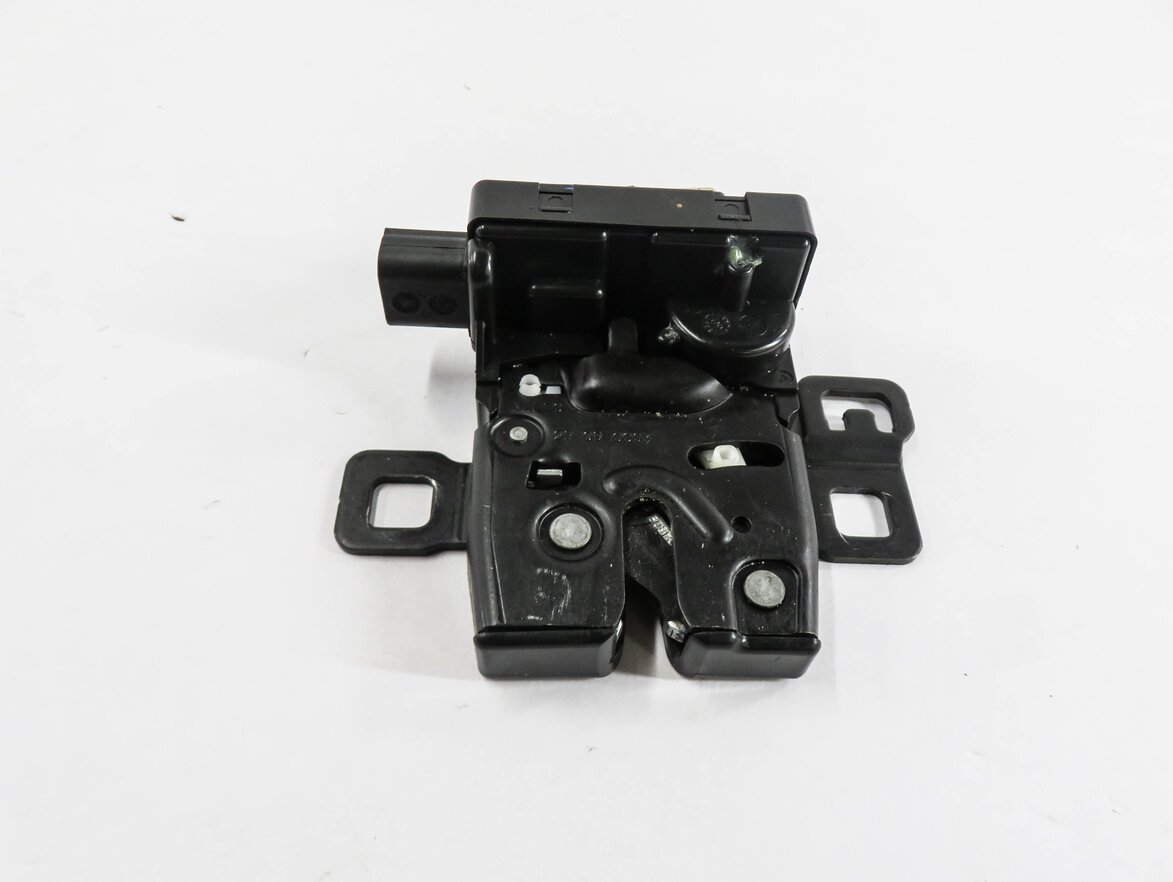 Thumbnail 2: 2010 RANGE ROVER SPORT (L320) REAR TRUNK UPPER GLASS LOCK LATCH ACTUATOR
