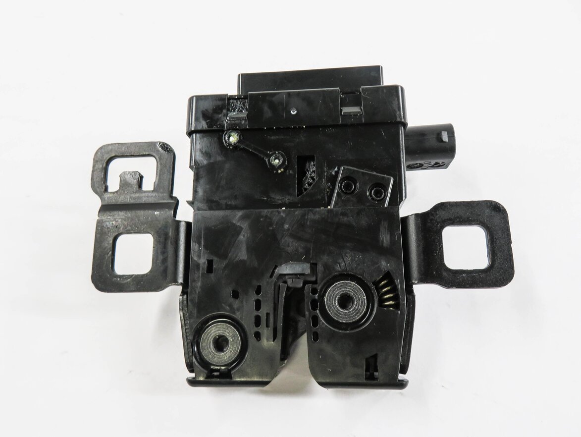 Thumbnail 6: 2010 RANGE ROVER SPORT (L320) REAR TRUNK UPPER GLASS LOCK LATCH ACTUATOR