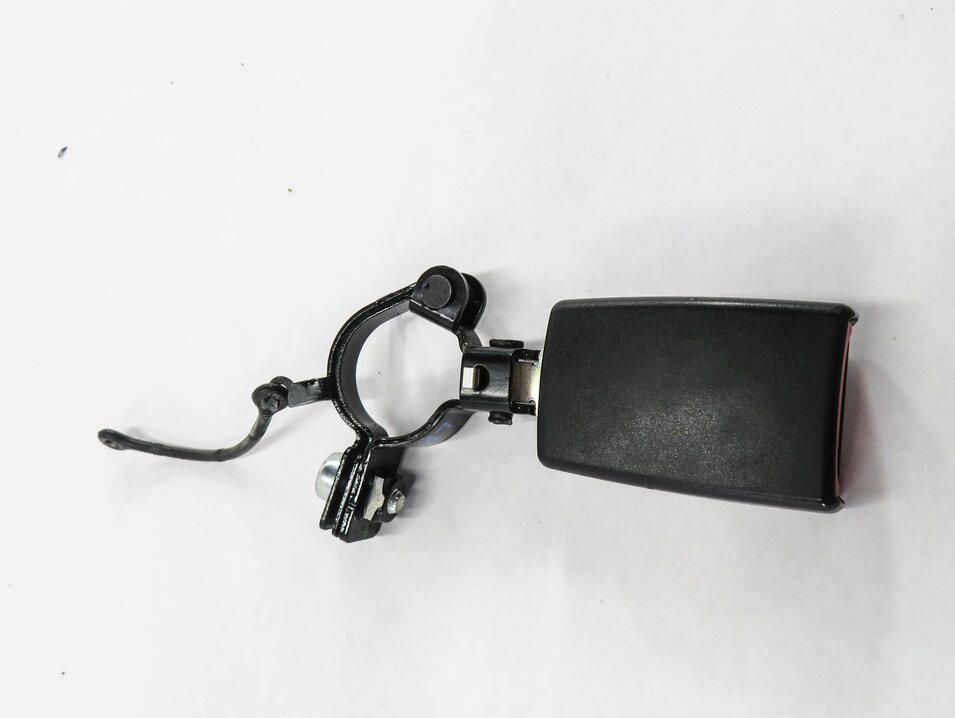 Thumbnail 3: 2010 RANGE ROVER SPORT (L320) REAR 2nd ROW SEAT - LEFT SEATBELT BUCKLE RECEIVER