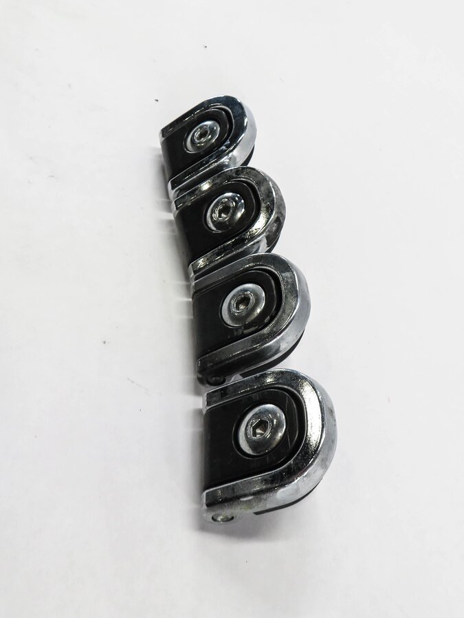 Thumbnail 4: 2010 RANGE ROVER SPORT (L320) REAR CARGO TIE DOWN HOOK BUCKLE SET-4