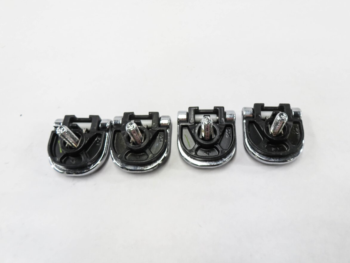 Thumbnail 5: 2010 RANGE ROVER SPORT (L320) REAR CARGO TIE DOWN HOOK BUCKLE SET-4
