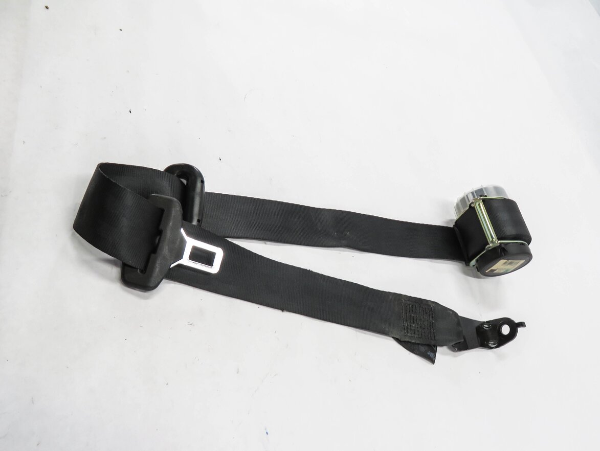 Thumbnail 4: 2010 RANGE ROVER SPORT (L320) REAR 2nd ROW SEAT - RIGHT SEATBELT RETRACTOR BLACK