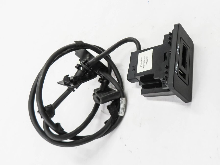 Thumbnail 3: 2010 RANGE ROVER SPORT (L320) RADIO STEREO USB i-POD INTERFACE w/ HARNESS