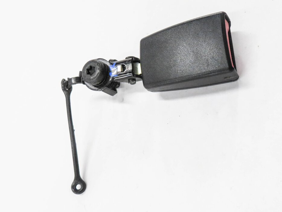 Thumbnail 3: 2010 RANGE ROVER SPORT (L320) REAR 2nd ROW SEAT - RIGHT SEATBELT BUCKLE RECEIVER