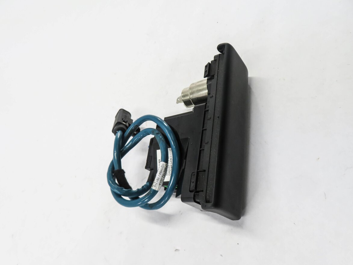 Thumbnail 3: 2010 RANGE ROVER SPORT (L320) REAR MEDIA RCA VIDEO IN INPUT JACK