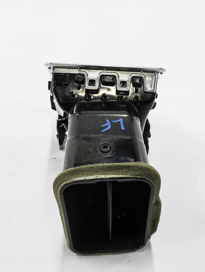 Thumbnail 5: 2010 RANGE ROVER SPORT (L320) LEFT FRONT DRIVER DASH HEATER A/C AIR VENT