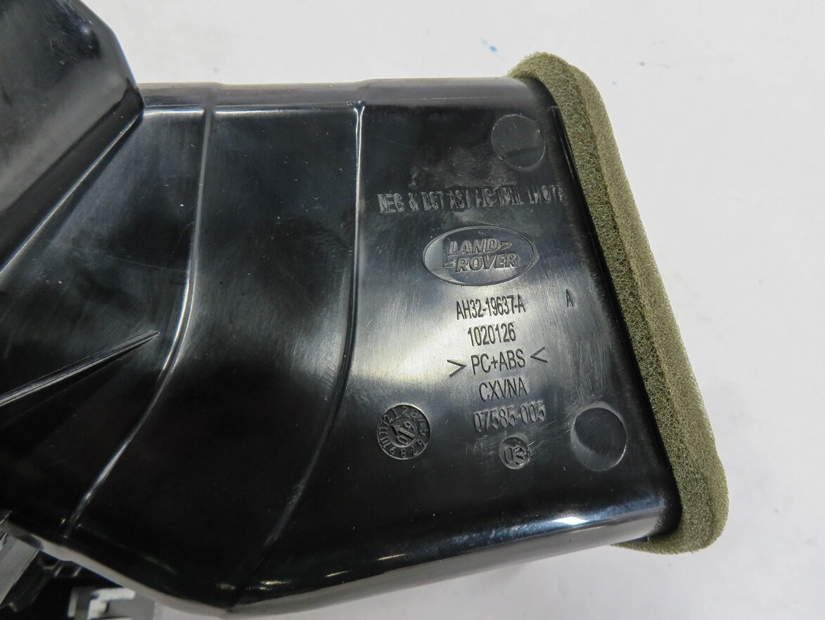 Thumbnail 7: 2010 RANGE ROVER SPORT (L320) LEFT FRONT DRIVER DASH HEATER A/C AIR VENT