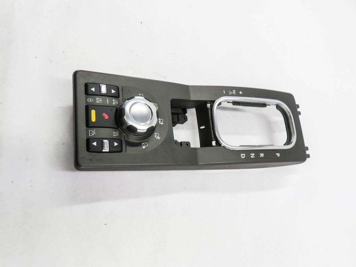 Thumbnail 3: 2010 RANGE ROVER SPORT (L320) FRONT SHIFTER TRIM w/ TERRAIN CONTROL SWITCH