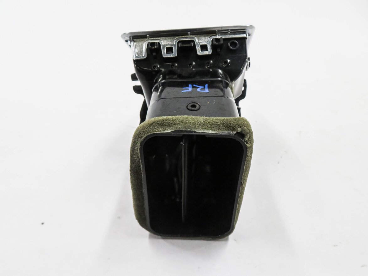 Thumbnail 5: 2010 RANGE ROVER SPORT (L320) RIGHT FRONT PASSENGER DASH HEATER A/C AIR VENT