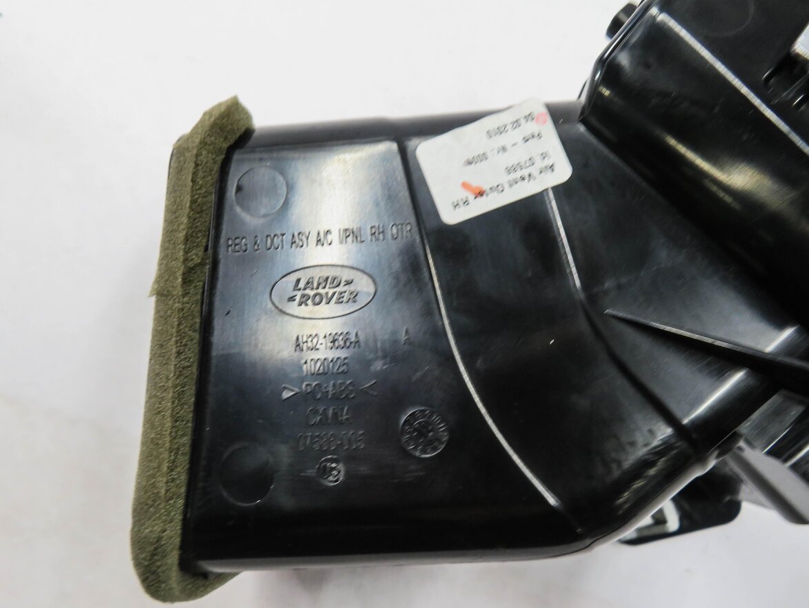 Thumbnail 7: 2010 RANGE ROVER SPORT (L320) RIGHT FRONT PASSENGER DASH HEATER A/C AIR VENT
