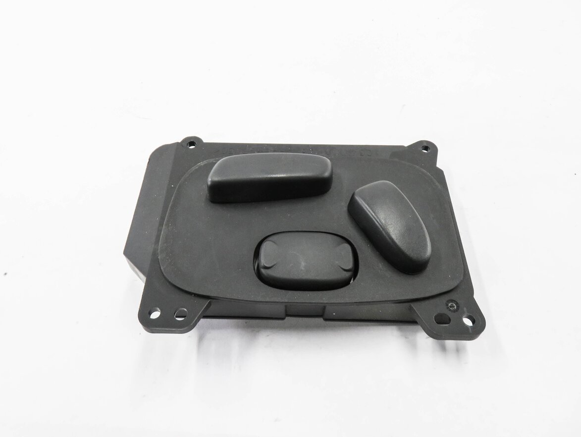 Thumbnail 5: 2010 RANGE ROVER SPORT (L320) RIGHT FRONT PASSENGER SEAT ADJUSTMENT SWITCH