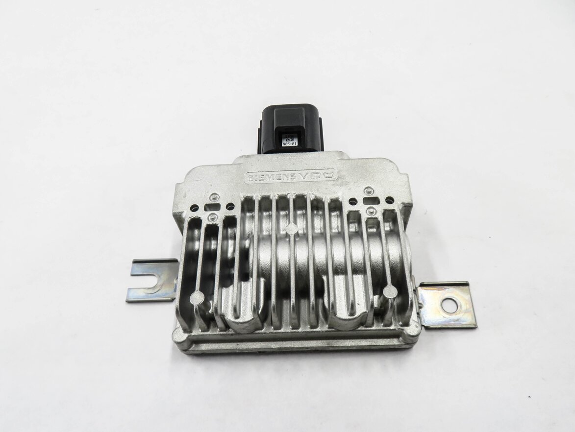 Thumbnail 2: 2010-2015 LR2 LR4 EVOQUE RANGE ROVER SPORT (L320 L538) FUEL PUMP CONTROL MODULE