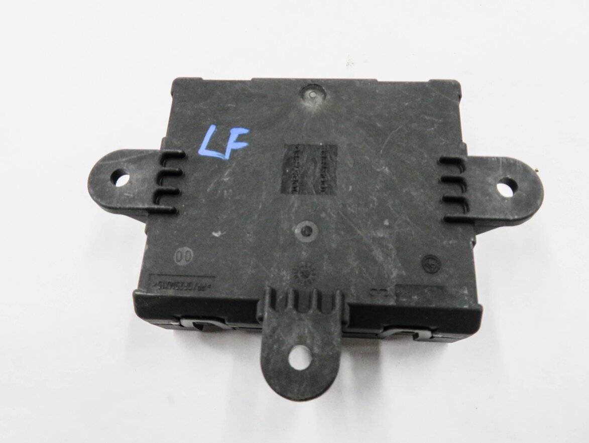 Thumbnail 6: 2010-2013 RANGE ROVER SPORT (L320) LEFT FRONT DRIVER DOOR CONTROL MODULE