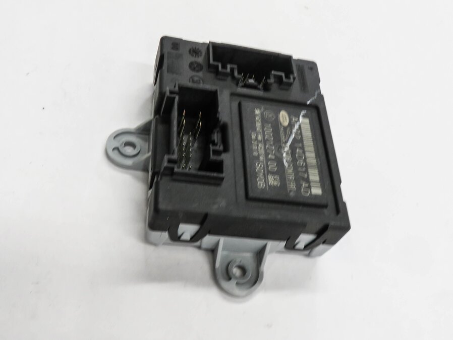 Thumbnail 4: 2010-2013 RANGE ROVER SPORT (L320) RIGHT FRONT PASSENGER DOOR CONTROL MODULE