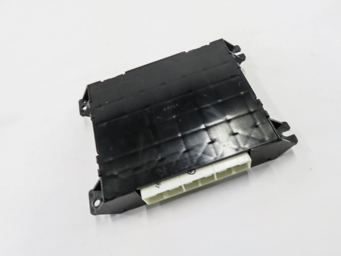 2010-2011 RANGE ROVER SPORT (L320) TEMPERATURE HEATER A/C CANBUS CONTROL MODULE