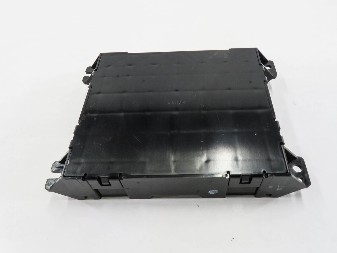 Thumbnail 5: 2010-2011 RANGE ROVER SPORT (L320) TEMPERATURE HEATER A/C CANBUS CONTROL MODULE