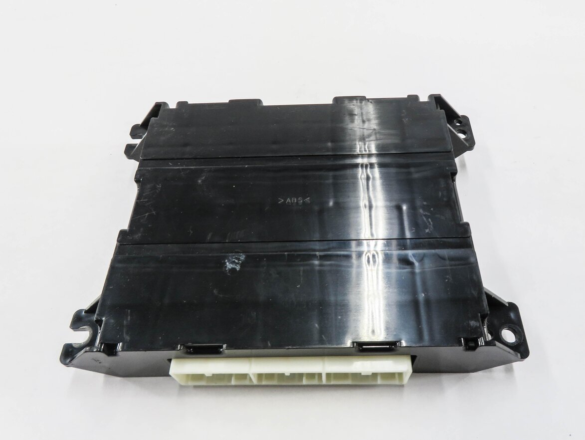 Thumbnail 6: 2010-2011 RANGE ROVER SPORT (L320) TEMPERATURE HEATER A/C CANBUS CONTROL MODULE