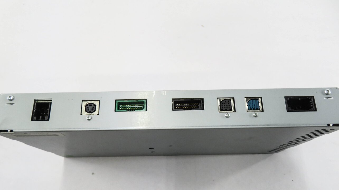 Thumbnail 7: 2010 RANGE ROVER SPORT (L320) REAR ENTERTAINMENT DVD VIDEO CONTROL MODULE