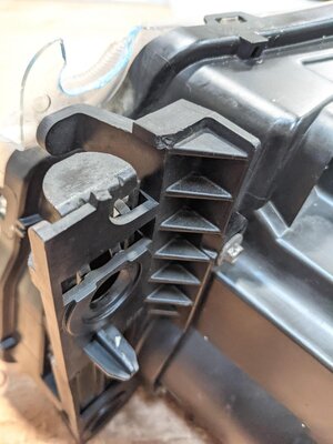 Thumbnail 8: 12-13 RANGE ROVER SPORT (L320) RIGHT PASSENGER XENON HID ADAPTIVE HEADLIGHT LAMP