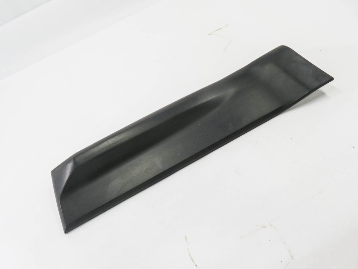 2010 RANGE ROVER SPORT (L320) RIGHT REAR DOOR RUNNER TRIM MOULDING