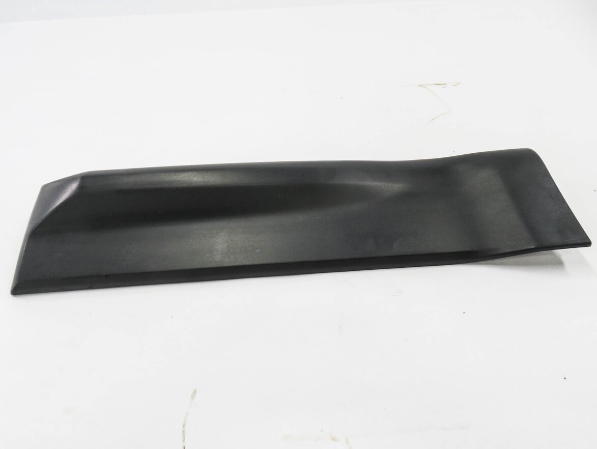 Thumbnail 2: 2010 RANGE ROVER SPORT (L320) RIGHT REAR DOOR RUNNER TRIM MOULDING