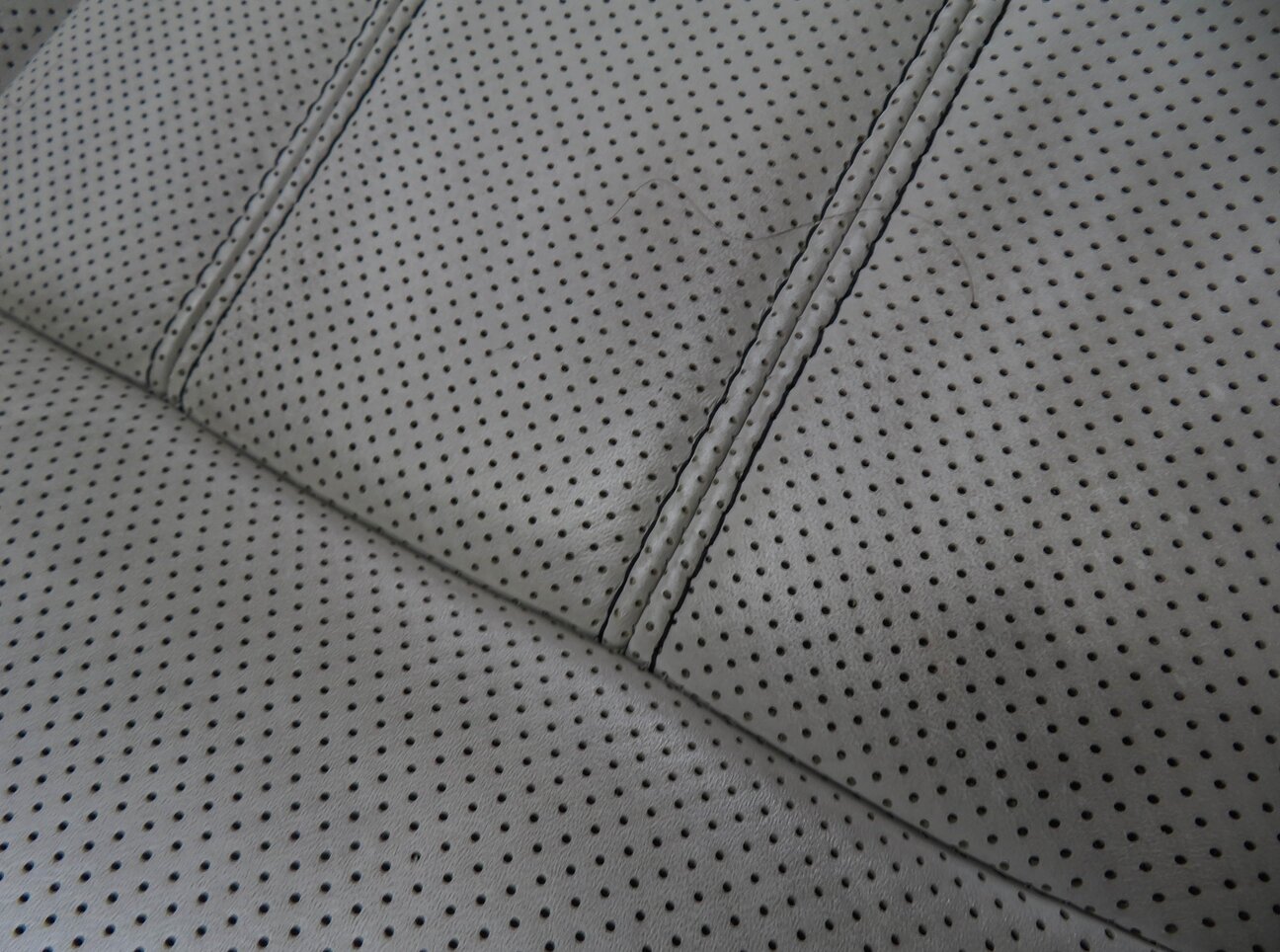 Thumbnail 10: 2010 RANGE ROVER SPORT (L320) DRIVER - UPPER TOP HEATED SEAT CUSHION (IVORY)
