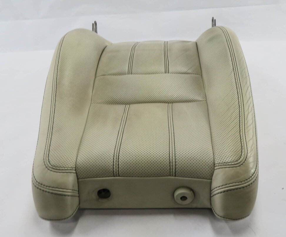 Thumbnail 5: 2010 RANGE ROVER SPORT (L320) DRIVER - UPPER TOP HEATED SEAT CUSHION (IVORY)