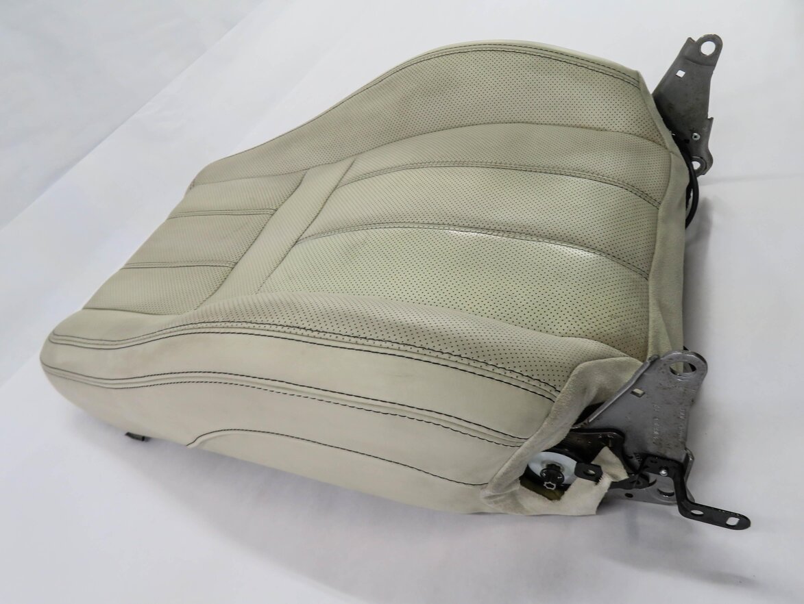 Thumbnail 3: 2010 RANGE ROVER SPORT (L320) PASSENGER - UPPER TOP HEATED SEAT CUSHION (IVORY)