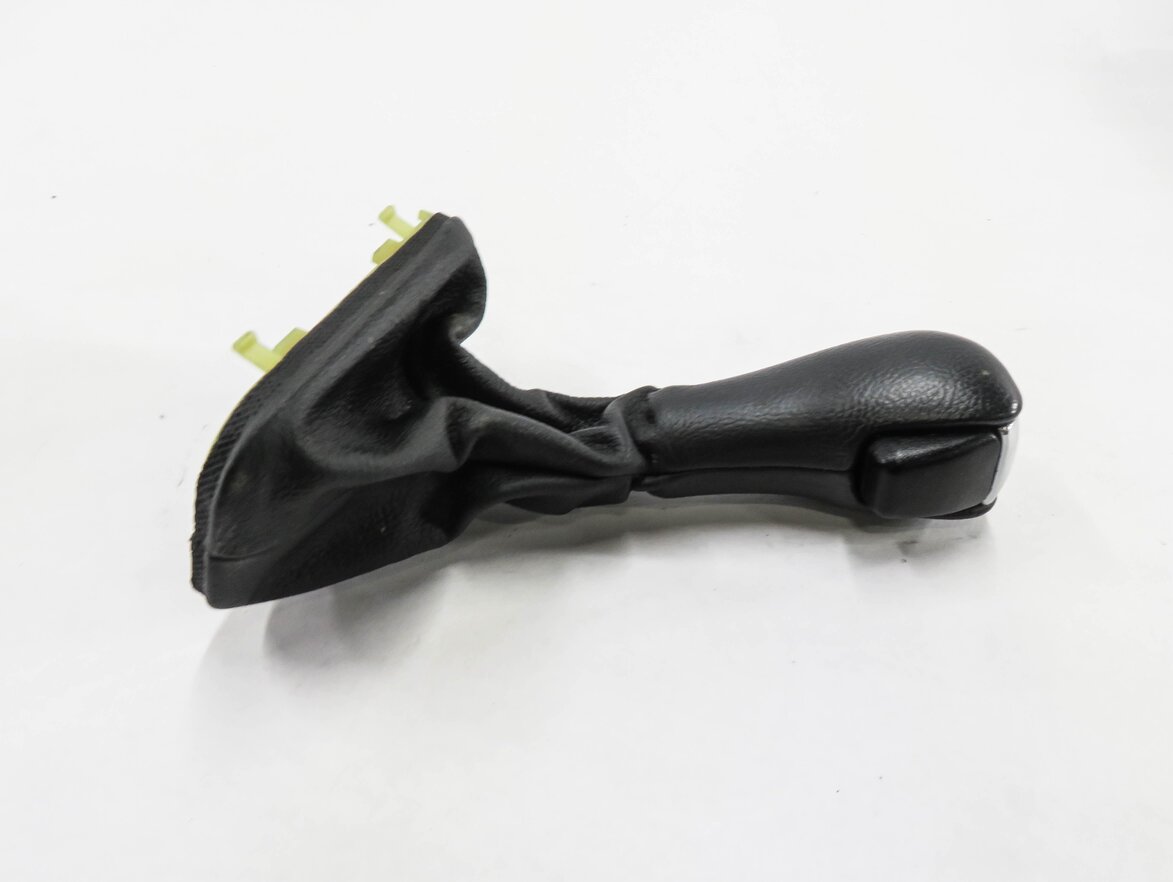 Thumbnail 3: 2010 RANGE ROVER SPORT (L320) TRANSMISSION GEAR SHIFTER SHIFT HANDLE w/ BOOT