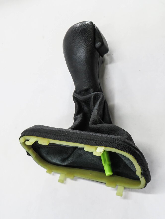 Thumbnail 4: 2010 RANGE ROVER SPORT (L320) TRANSMISSION GEAR SHIFTER SHIFT HANDLE w/ BOOT