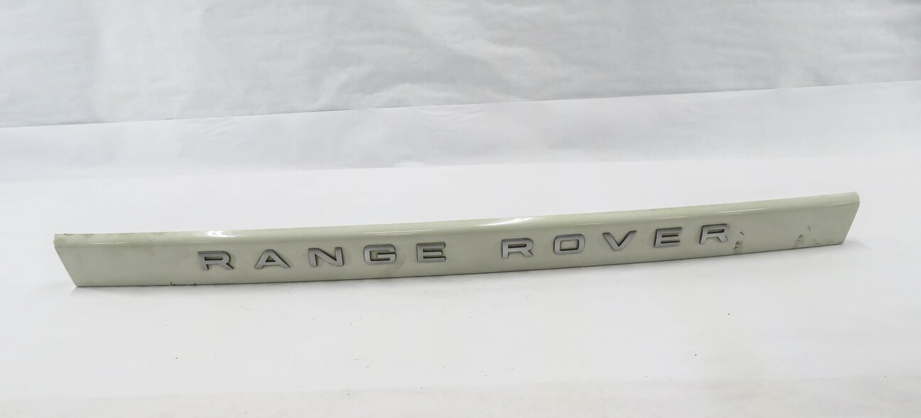 2010 RANGE ROVER SPORT (L320) REAR TRUNK HATCH TRIM PANEL (ALASKA WHITE 909)