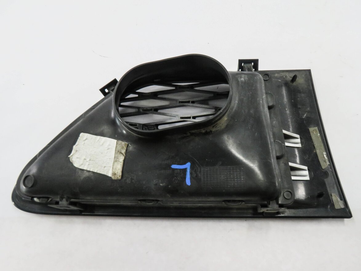 Thumbnail 6: 2010 RANGE ROVER SPORT (L320) LEFT FRONT PASSENGER FENDER GRILLE TRIM