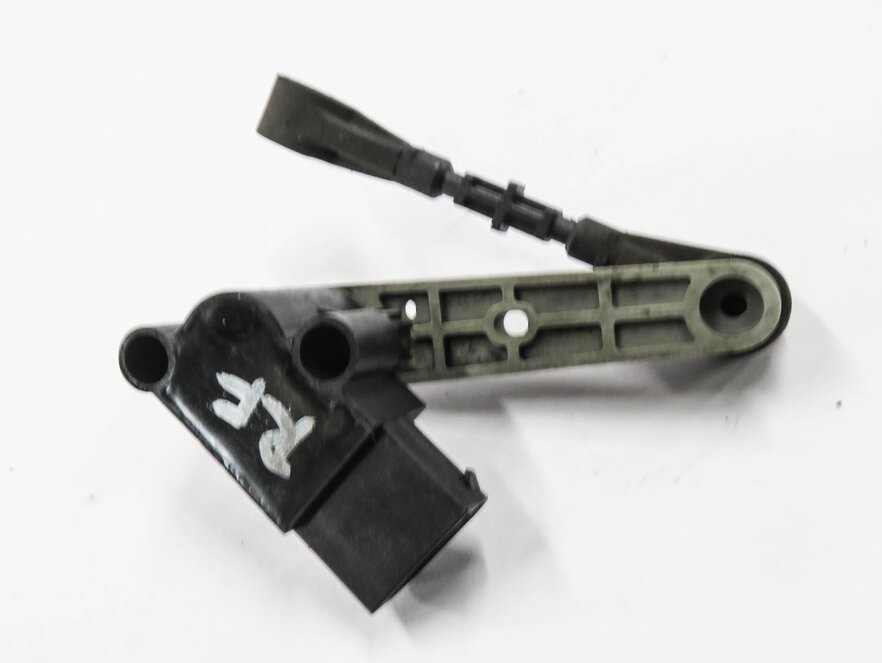Thumbnail 2: 2010 RANGE ROVER SPORT (L320) RIGHT FRONT SUSPENSION HEIGHT LEVEL SENSOR