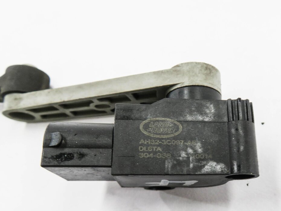 Thumbnail 5: 2010 RANGE ROVER SPORT (L320) LEFT FRONT DRIVER SUSPENSION HEIGHT LEVEL SENSOR