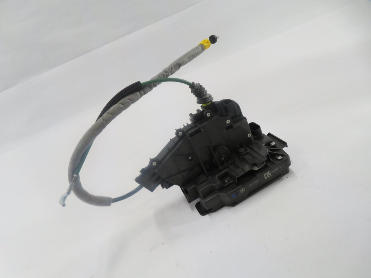 15-22 MERCEDES C300 C350 C400 C450 E300 E350 E400 E450 GLC300 DRIVER DOOR LATCH