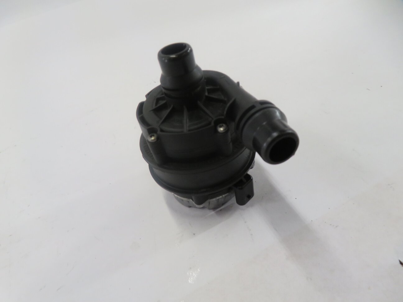 2016 MERCEDES C300 (W205) 2.0L M274 TURBO ENGINE - AUXILIARY WATER PUMP