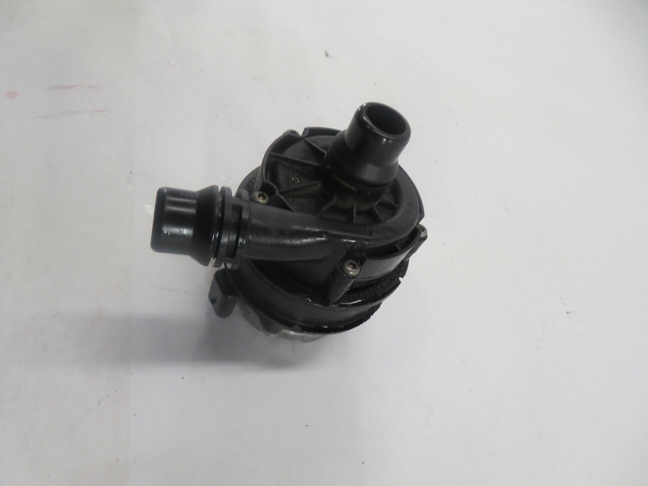 Thumbnail 4: 2016 MERCEDES C300 (W205) 2.0L M274 TURBO ENGINE - AUXILIARY WATER PUMP