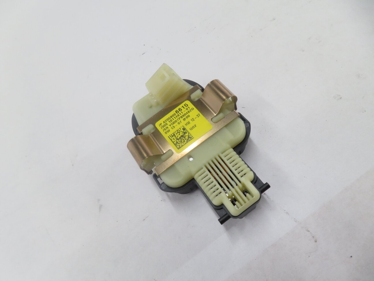 2016 MERCEDES C300 (W205) FRONT WINDSHIELD RAIN WATER SOLAR LIGHT SENSOR RLS