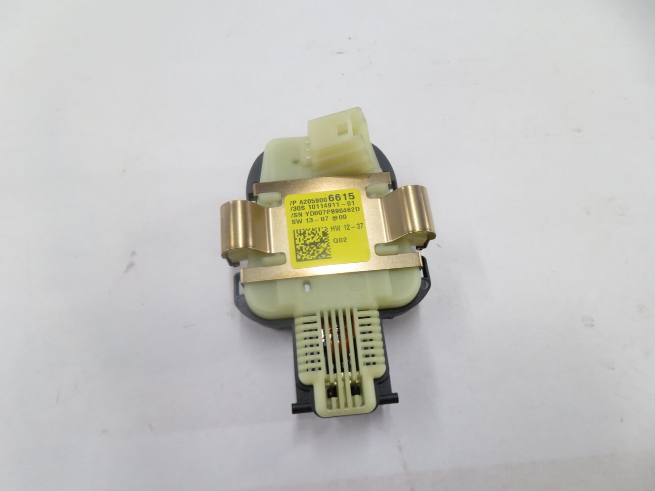 Thumbnail 2: 2016 MERCEDES C300 (W205) FRONT WINDSHIELD RAIN WATER SOLAR LIGHT SENSOR RLS