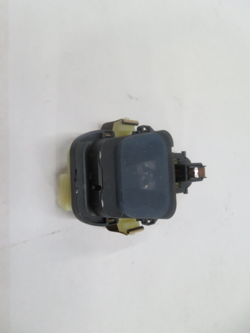 Thumbnail 5: 2016 MERCEDES C300 (W205) FRONT WINDSHIELD RAIN WATER SOLAR LIGHT SENSOR RLS